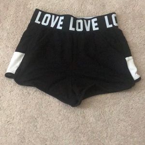 Black shorts with pockets